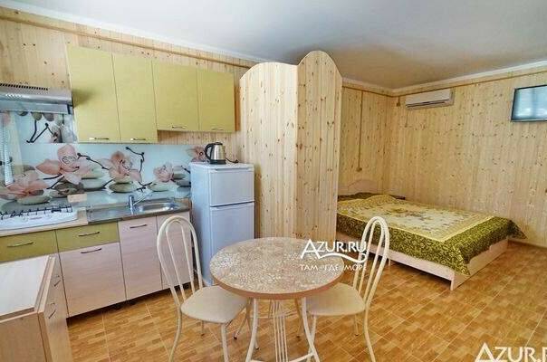 Изолированный трехместный номер с кухней