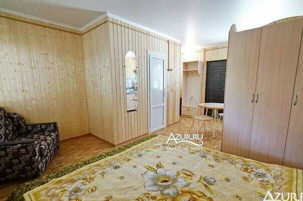 Изолированный трехместный номер с кухней