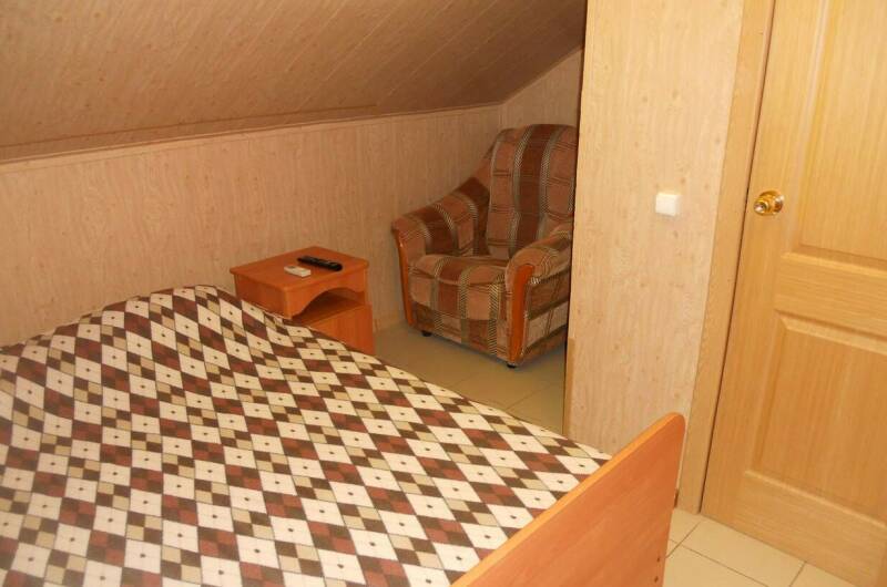 2-х местная комната на мансарде с допместом