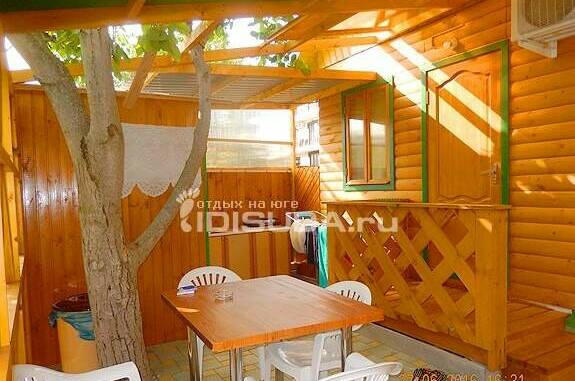 Двухкомнатный деревянный домик