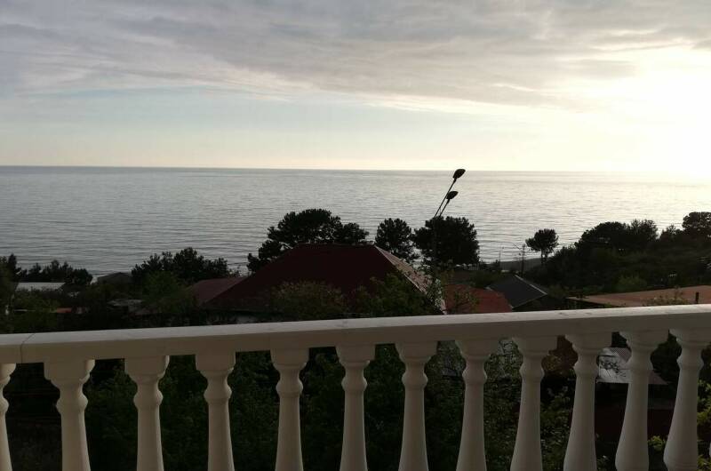 «Комфорт» с балконом и кухней на 3х