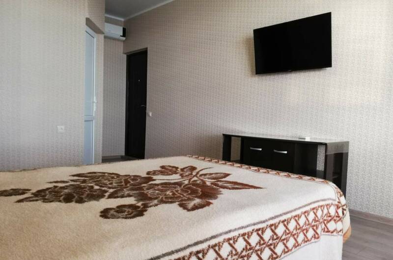 «Комфорт» с балконом и кухней на 3х