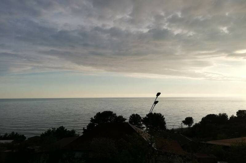 «Комфорт» с балконом и кухней на 3х