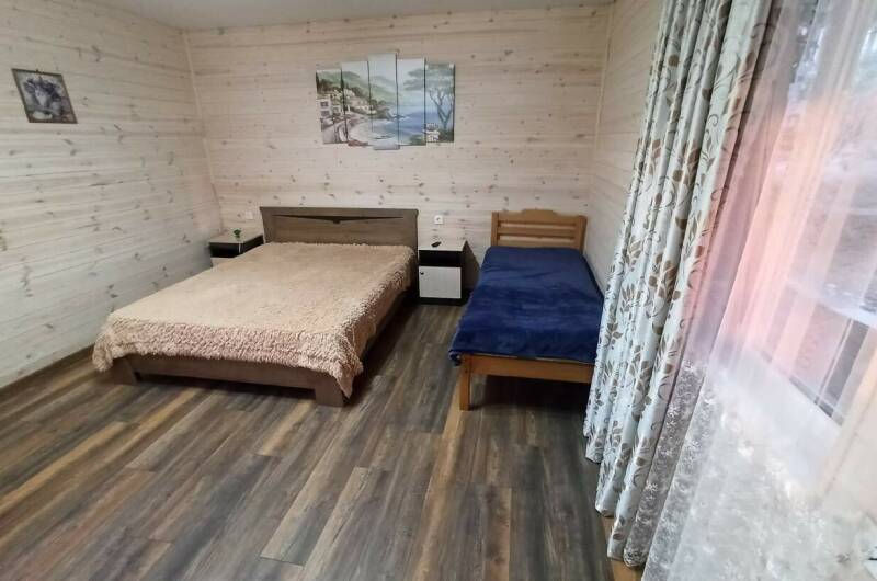 Номер в саду