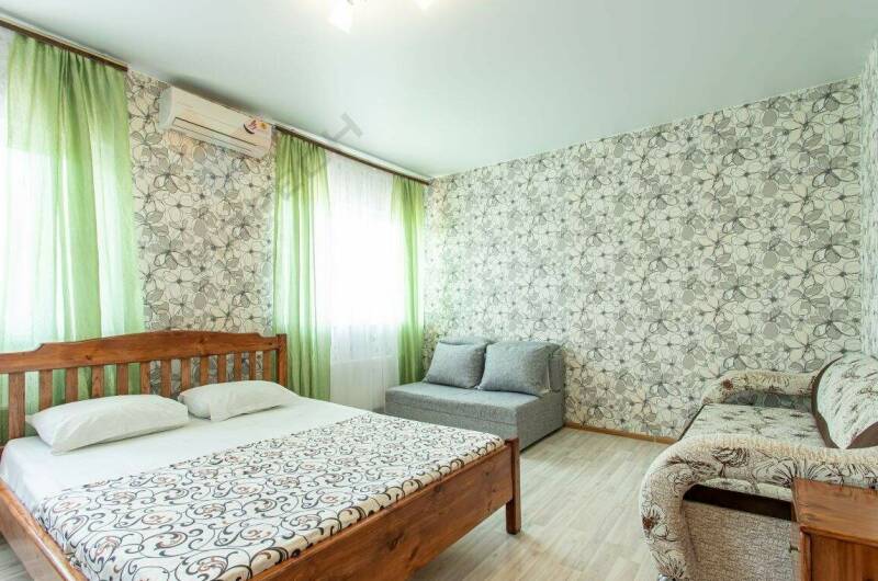 Комната для 4-х чел с удобствами и балконом 2этаж