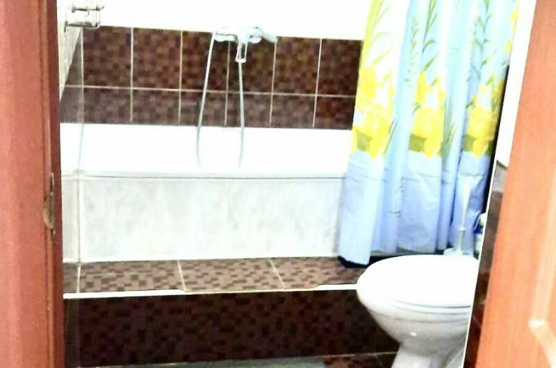 1. комната с тремя кроватями на 1 этаже