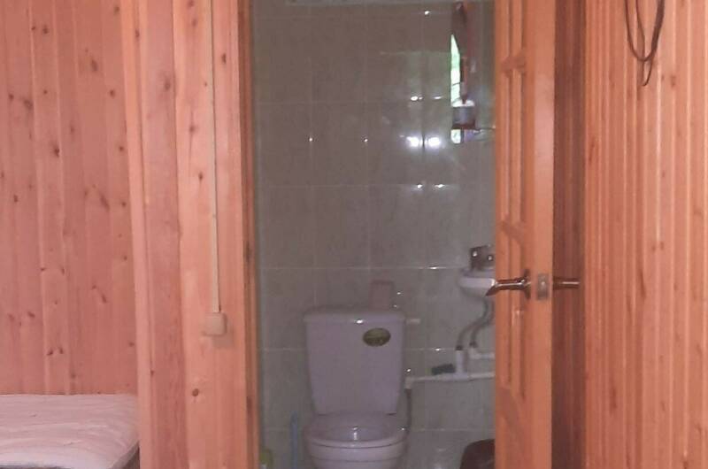 Трехместный номер с удобствами (кухня на этаже)