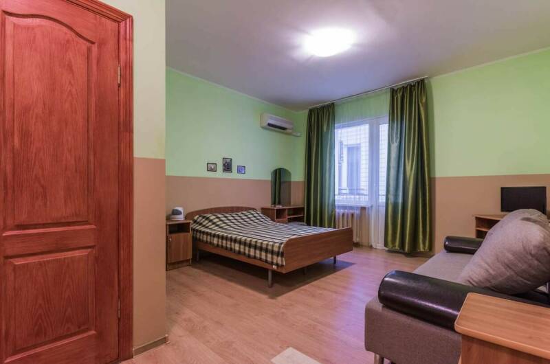 3-х мест. однокомн. помещ-е со всеми удобствами