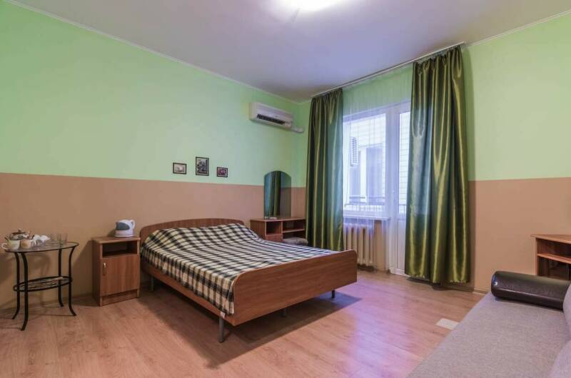 3-х мест. однокомн. помещ-е со всеми удобствами