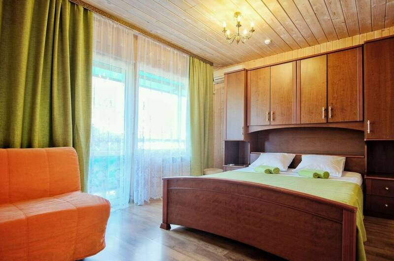 Двухкомнатный 4-х местный номер с удобствами