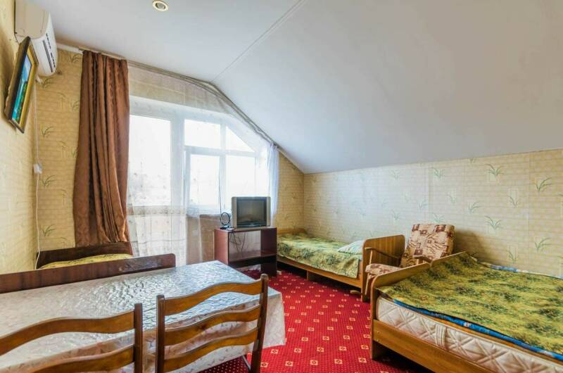 № 8 Четырехместный номер