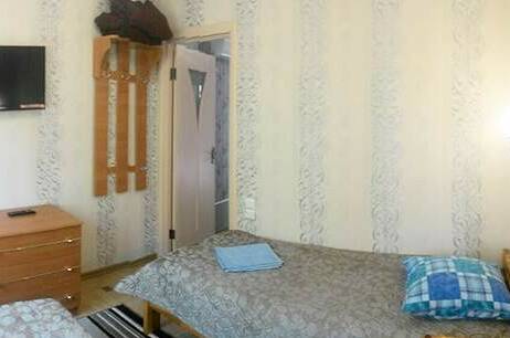 Номер 4-х местный в коттедже (2 этаж)