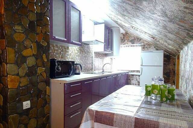 Семейный от 4-х до 7-ми местный