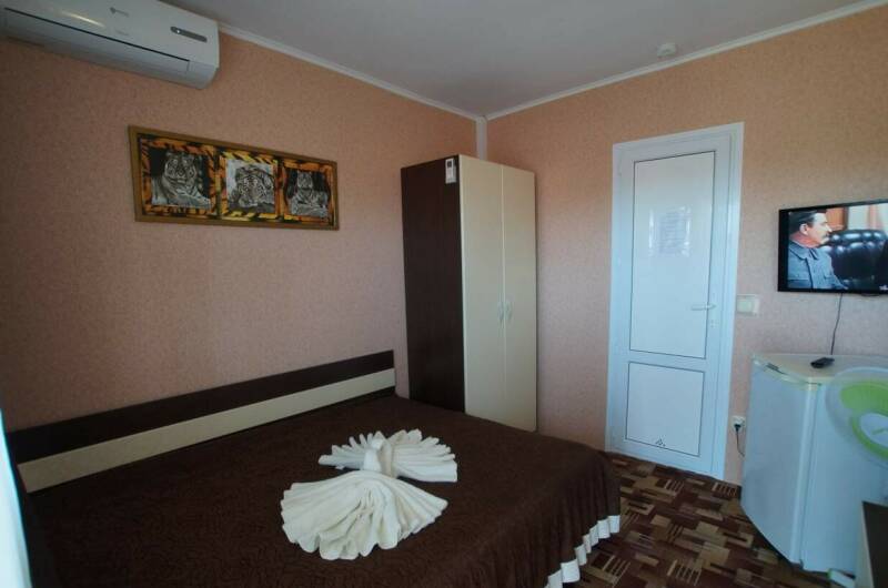 Двухместный с двуспальной кроватью и балконом