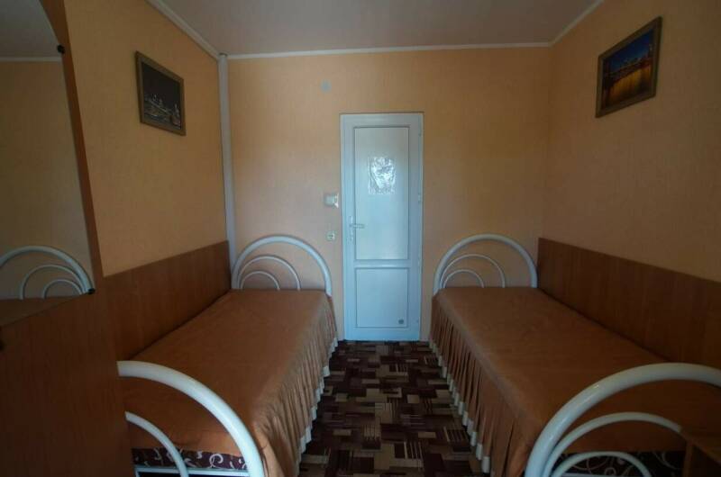 Двухместный с двуспальной кроватью и балконом