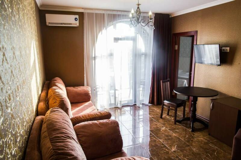 4-х местный 2-х комнатный «Люкс»