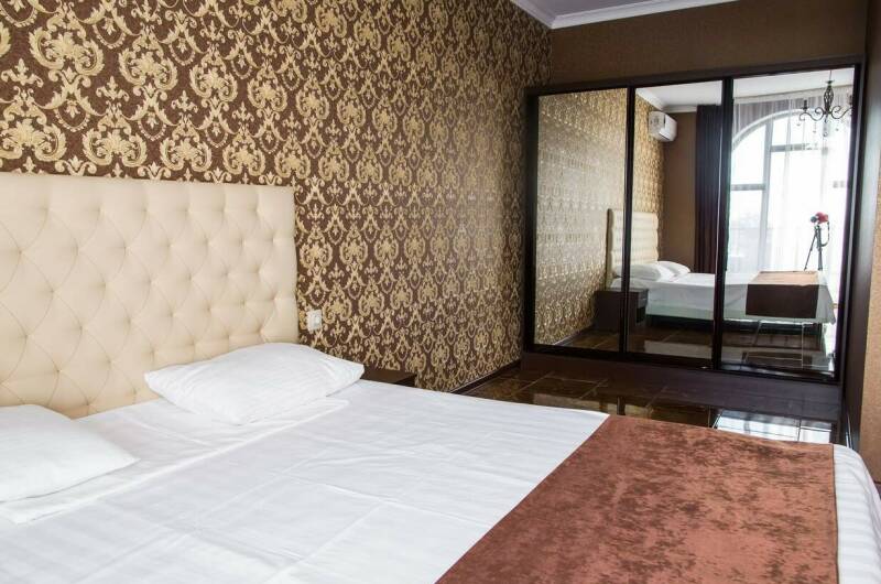 4-х местный 2-х комнатный «Люкс»