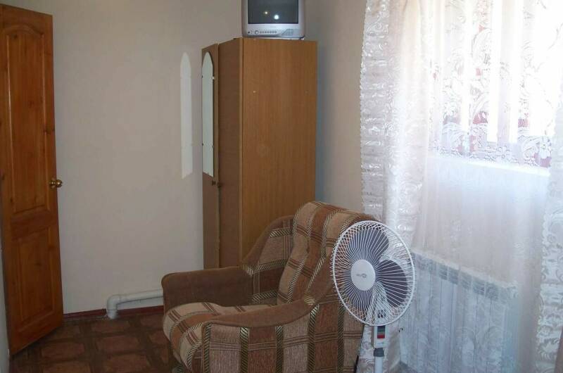 Трёхместная комната «Эконом» первый этаж