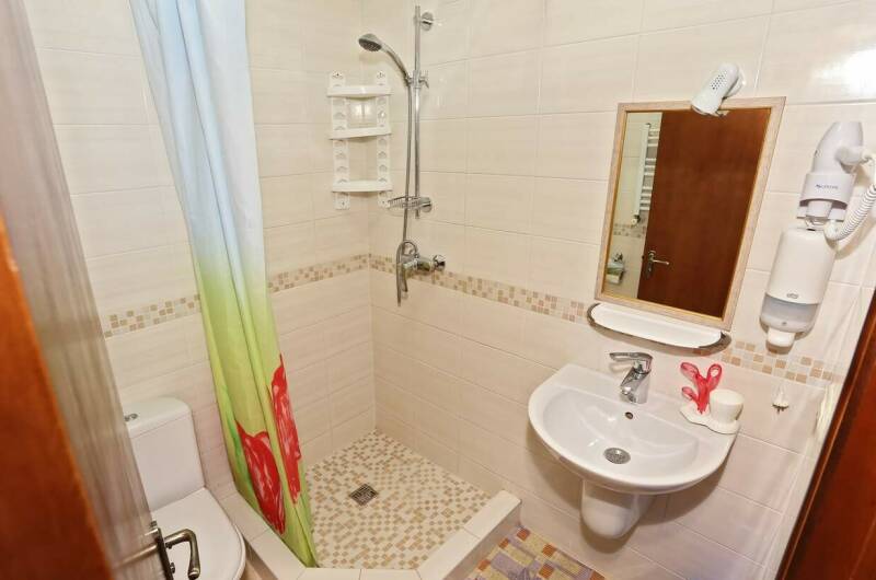 Двухместный номер с двумя кроватями, балконом