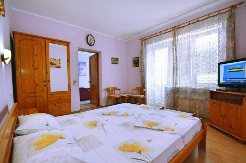 Четырёхместный с балконом