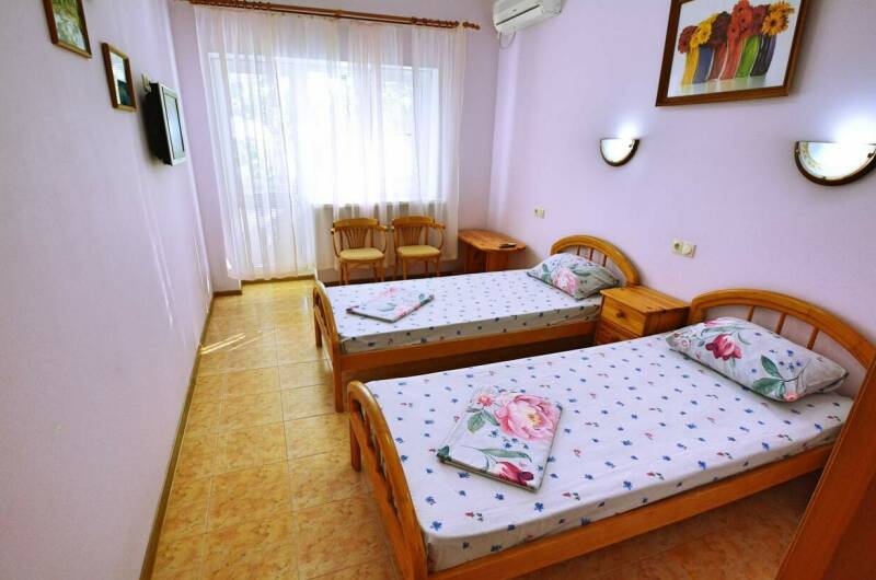 Четырёхместный с двумя балконами