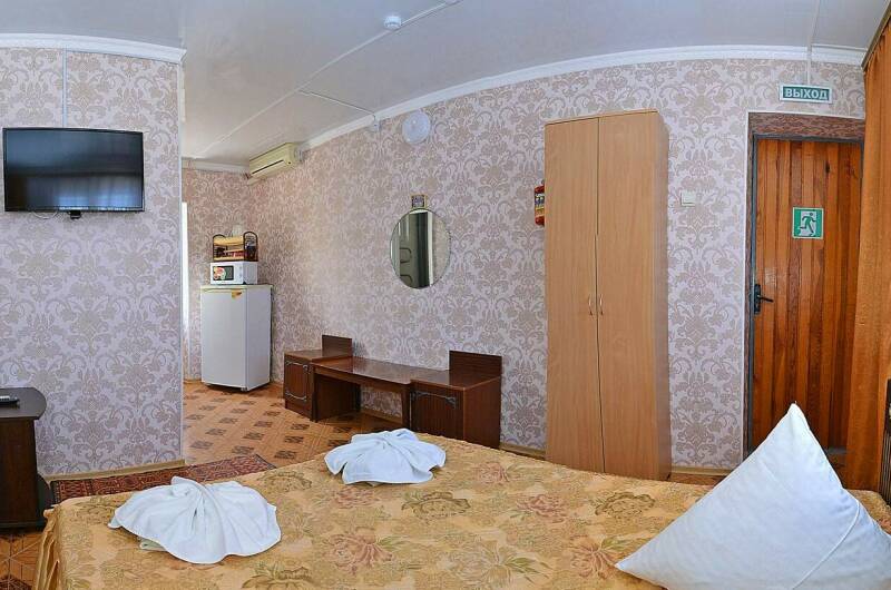 Двухместный номер (двуспальная кровать)