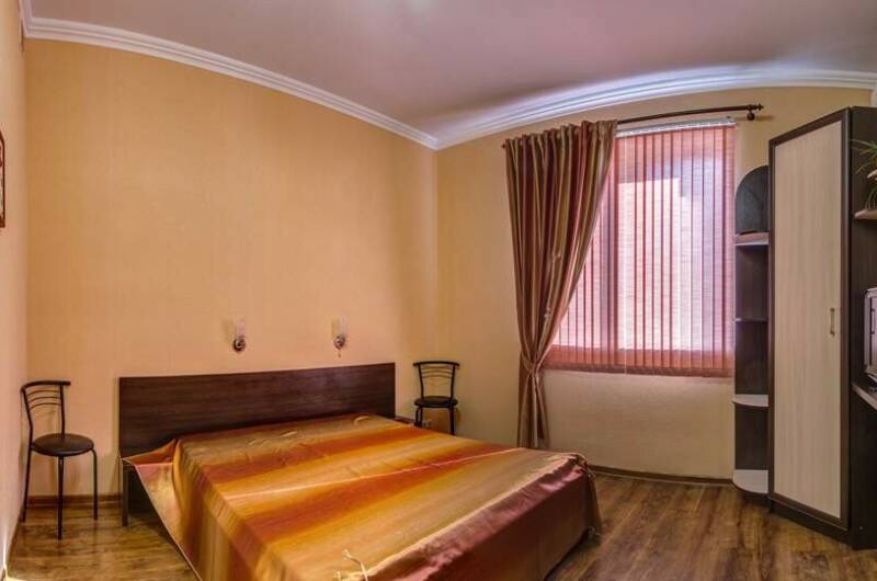 Номер «Маки»