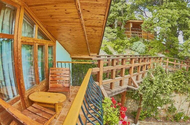 «Мансардный»