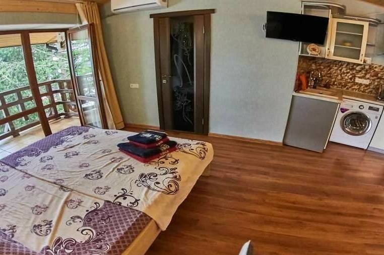 «Полулюкс»