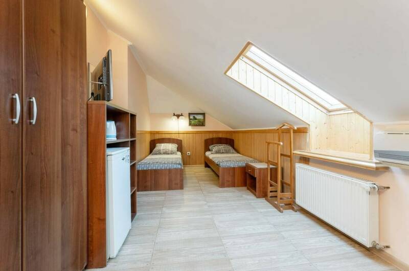 Номер «Мансарда № 8»