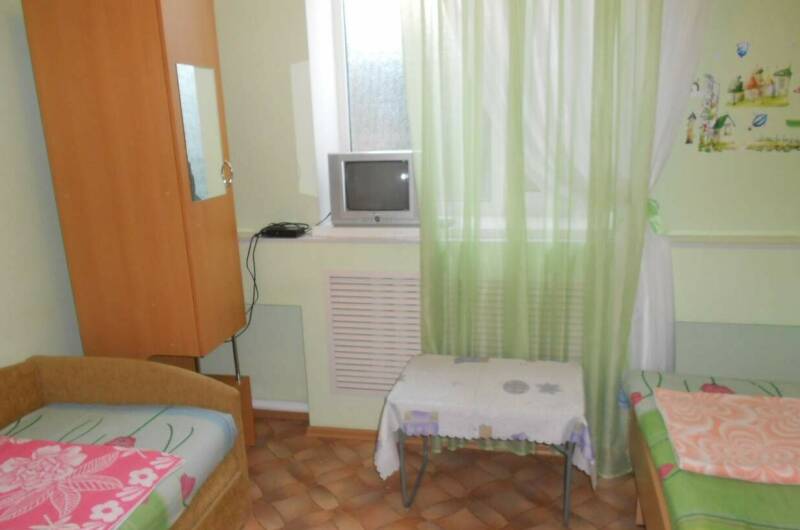 3 изолированные комнаты в доме