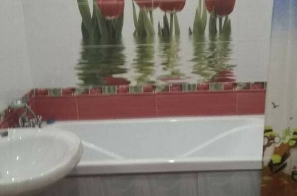 4. Комната на троих с большой кроватью, с санузлом