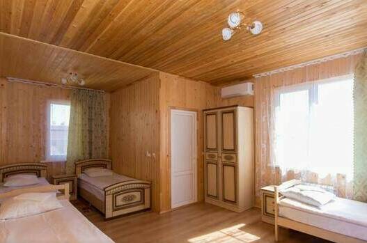 7. Комната на четверых в экодомике, с удобствами