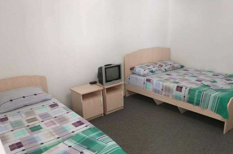 Трёхместный номер с вентилятором