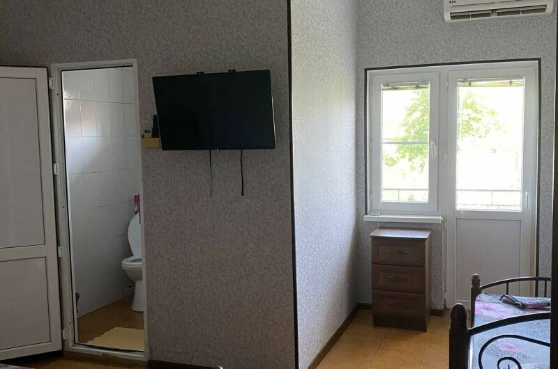 Трехместный