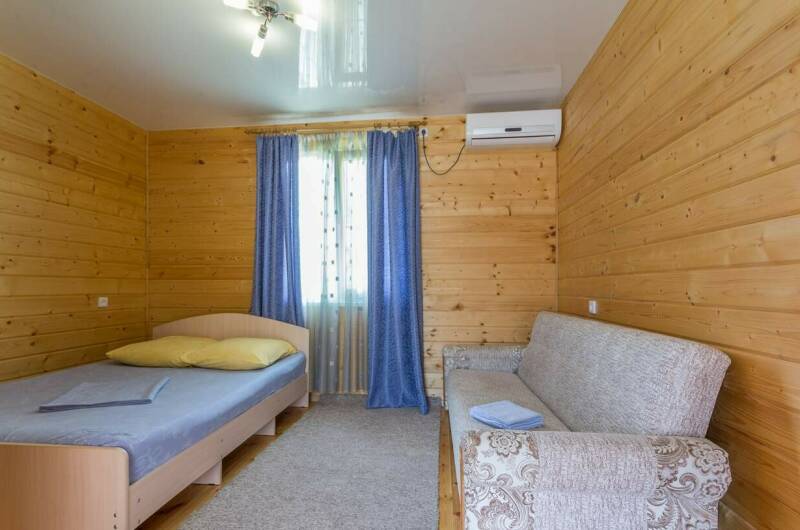 «Бунгало» рядом с морем с удобствами