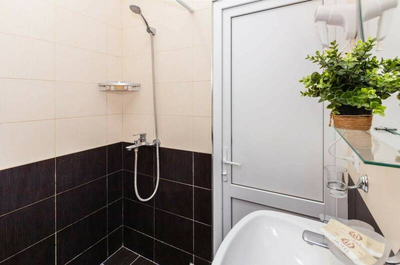 Номер с балконом на 2 м этаже