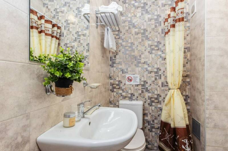 Номер с балконом на 3 м этаже