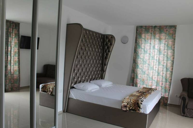 «Люкс» 3-х местный