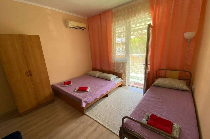 5 — местный номер (с кухней)