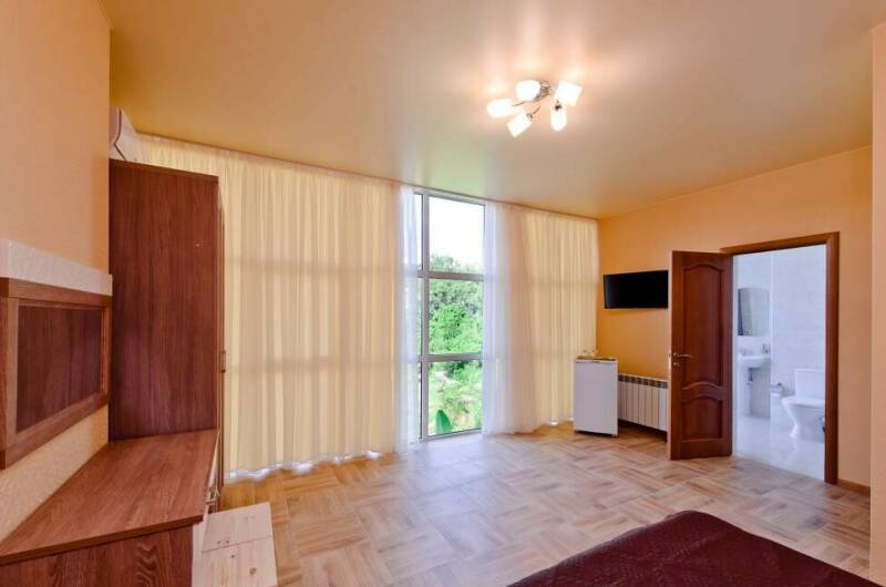 Делюкс. Двухместный номер с кроватью «king-size»