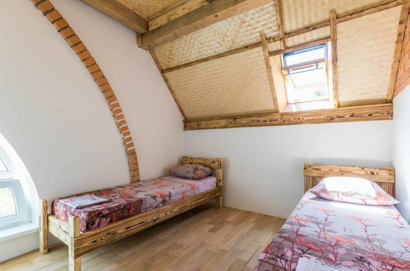 2-х местный бюджетный номер с удобствами на этаже