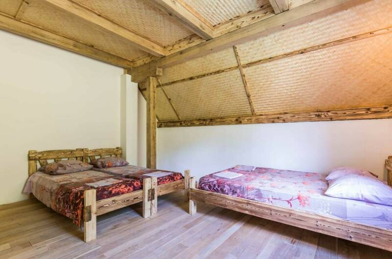 4-х местный бюджетный номер с удобствами на этаже