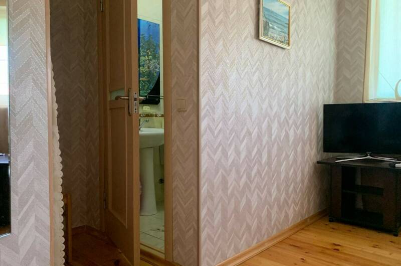 Комната без балкона