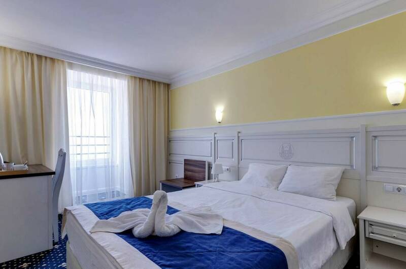 2-х местный маленький балкон с видом на море 5этаж