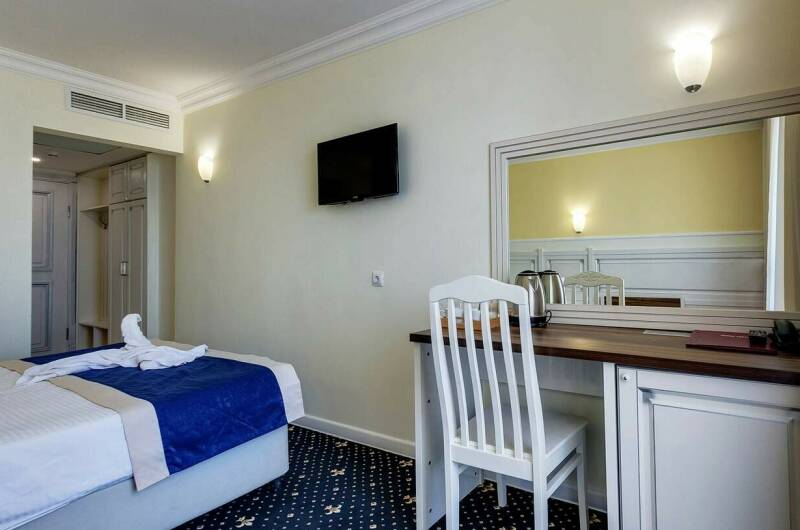 2-х местный маленький балкон с видом на море 5этаж