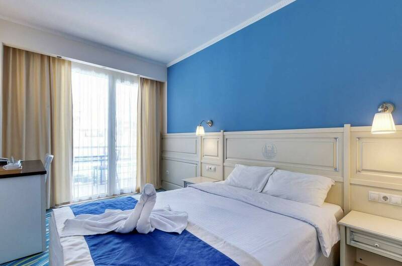 2-х местный с балконом в сторону на моря 2этаж