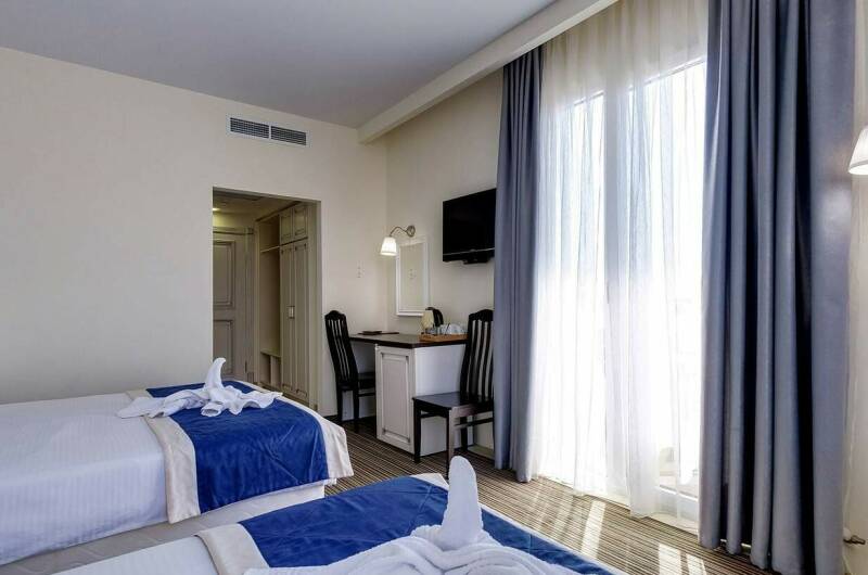 4-х местный номер с балконом 1-этаж