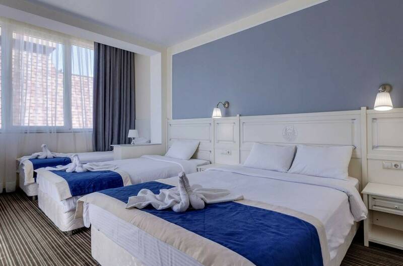 4-х местный номер с балконом 1-этаж