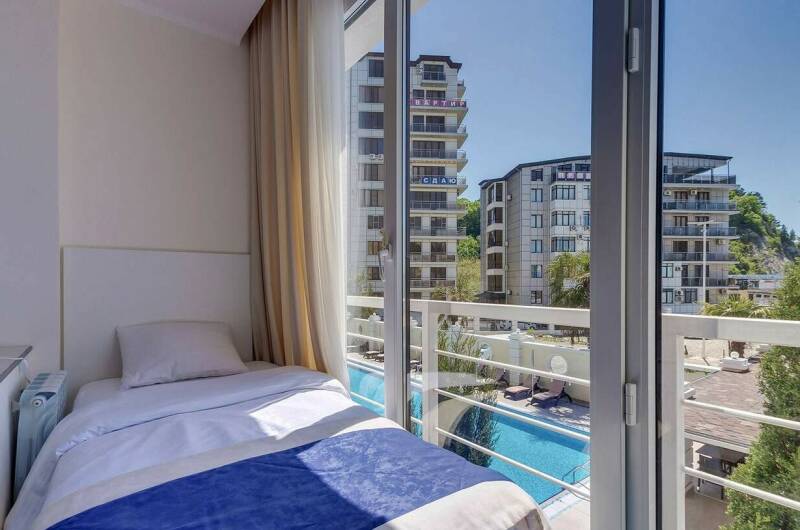 4-х местный номер с балконом с видом на море